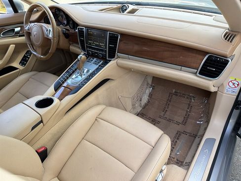 Used 2010 Porsche Panamera S RWD image 12