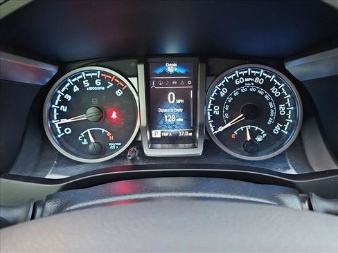 Used 2021 Toyota Tacoma Limited AWD/4WD image 11
