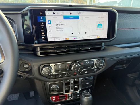 New 2026 Jeep Gladiator Rubicon image 17