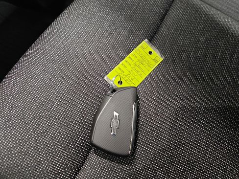 Used 2025 Chevrolet Traverse LT w/ Midnight/Sport Edition image 32