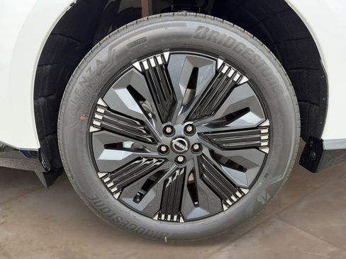 New 2026 Nissan Murano Platinum image 32