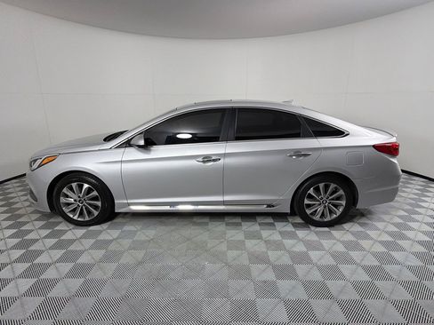 Used 2016 Hyundai Sonata Sport w/ Option Group 1V FWD image 8