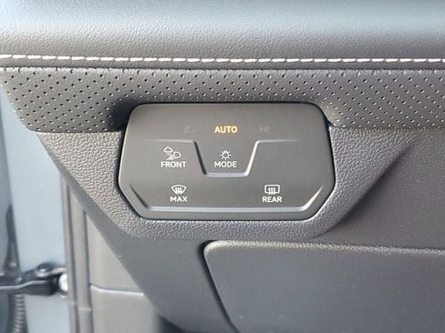 New 2026 Volkswagen Atlas SE image 29