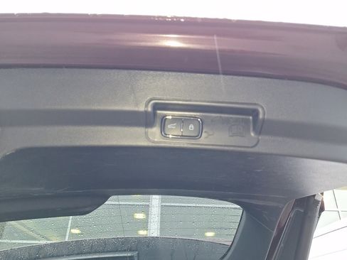 Used 2022 Ford Explorer Platinum w/ Equipment Group 601A image 7