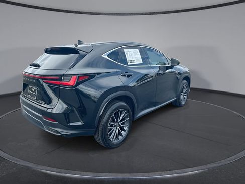 Used 2024 Lexus NX 250 FWD w/ Towing Package (2000 Lbs) image 11