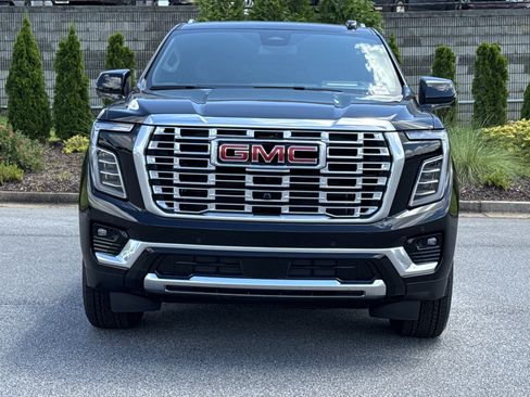 New 2026 GMC Yukon Denali AWD/4WD image 3