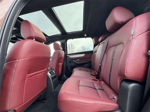 Used 2025 MAZDA CX-70 3.3 Turbo S w/ Premium Package image 15