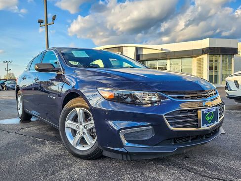 Certified 2017 Chevrolet Malibu LS w/ LPO, Convenience Package 1 FWD image 1