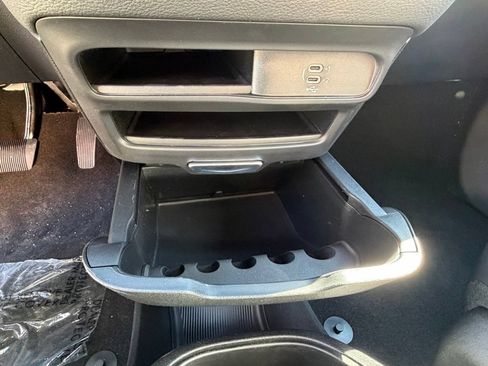 New 2026 Chrysler Pacifica Select w/ S Appearance Package FWD image 23