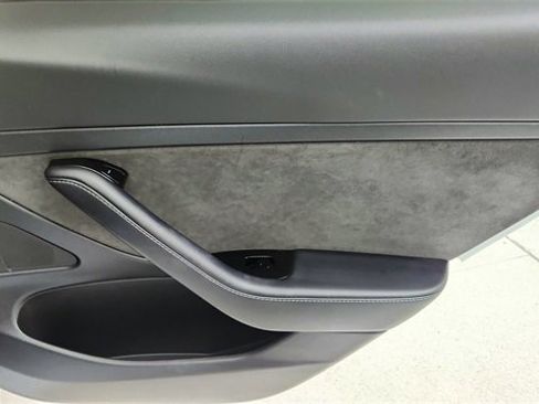 Used 2020 Tesla Model 3 Standard Range Plus image 26