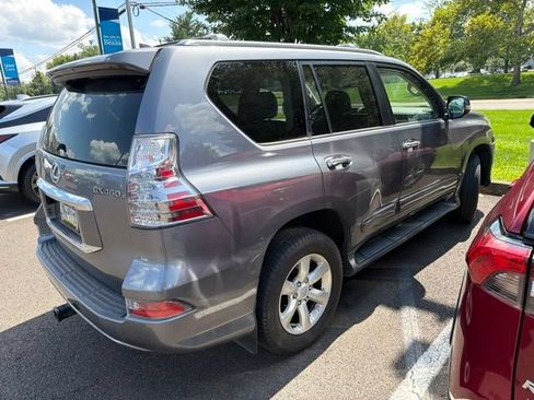 Used 2018 Lexus GX 460 w/ Navigation Package AWD/4WD image 13