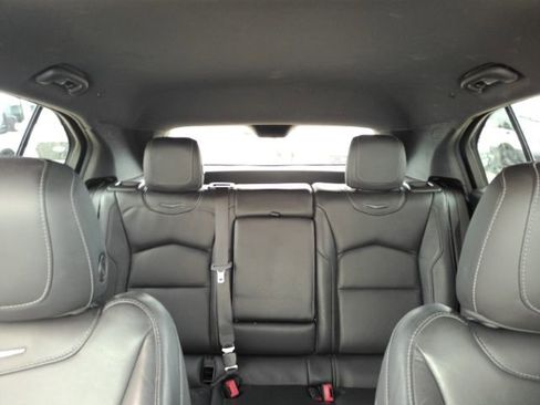 Used 2019 Cadillac XT4 Premium Luxury image 32