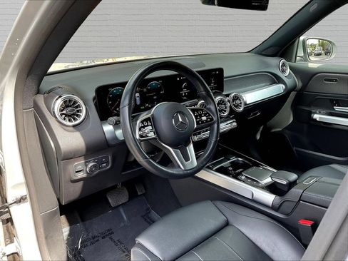 Used 2022 Mercedes-Benz EQB 300 4MATIC w/ Exclusive Package image 14