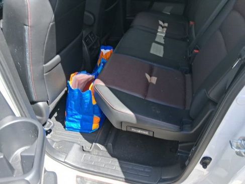 Used 2022 Honda Ridgeline Black Edition image 11