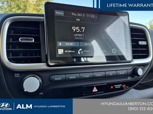 New 2026 Hyundai Venue SE FWD image 24