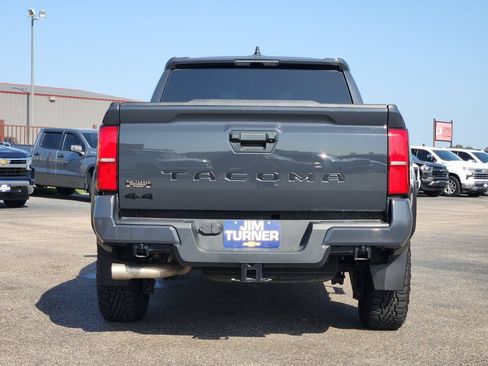 Used 2024 Toyota Tacoma TRD Off-Road AWD/4WD image 6