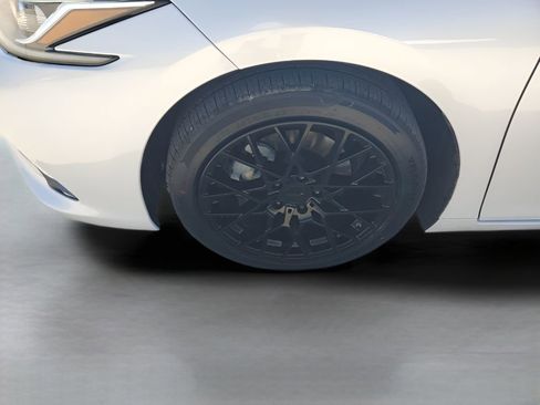 Used 2019 Lexus ES 350 w/ Premium Package image 18