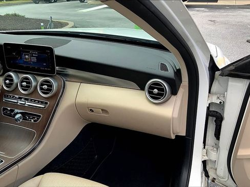 Used 2021 Mercedes-Benz C 300 C 300 image 20