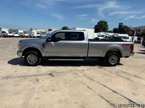 Used 2022 Ford F350 XLT w/ XLT Premium Package AWD/4WD image 4