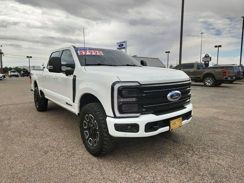 Certified 2025 Ford F250 Platinum AWD/4WD image 1