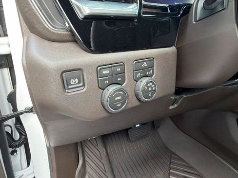 New 2026 Chevrolet Silverado 1500 RST AWD/4WD image 17