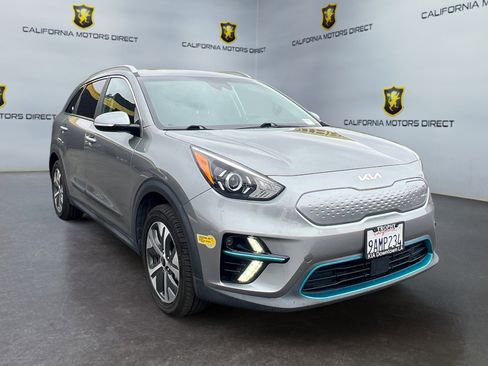 Used 2022 Kia Niro EX Premium FWD image 7