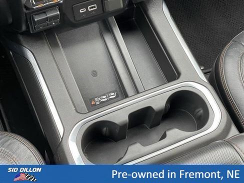 Certified 2021 GMC Sierra 1500 AT4 w/ AT4 Premium Package AWD/4WD image 6
