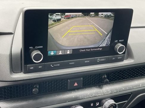 Used 2024 Honda CR-V LX image 17