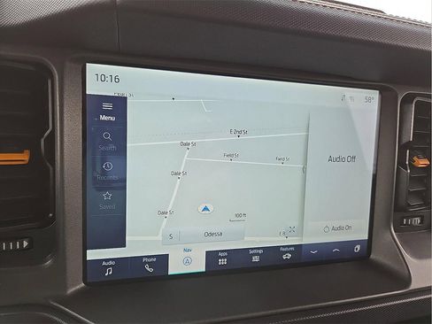 Used 2024 Ford Bronco Badlands image 18