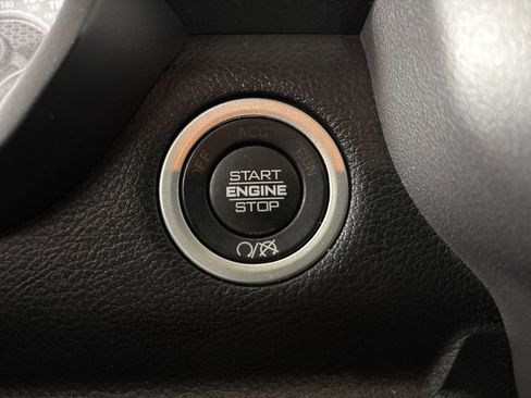 Used 2024 RAM 3500 SLT image 12