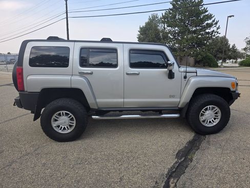 Used 2006 HUMMER H3 AWD/4WD image 9
