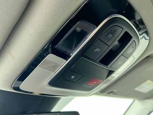 Used 2023 Hyundai Santa Fe SEL w/ Premium Package image 18