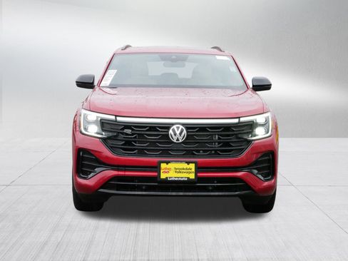 Certified 2025 Volkswagen Atlas Cross Sport SEL R-Line image 2