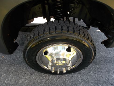 Used 2012 Ford F550 4x4 Regular Cab Super Duty w/ Trailer Tow Pkg image 16