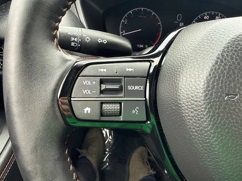 Used 2025 Honda HR-V Sport image 17