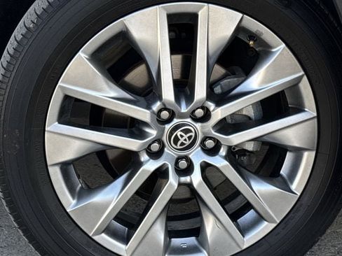 Used 2023 Toyota RAV4 Limited image 10