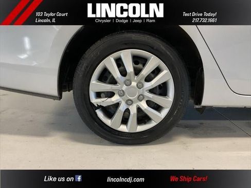 Used 2017 Nissan Sentra SV image 36