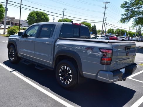 Used 2022 Nissan Frontier PRO-4X AWD/4WD image 4