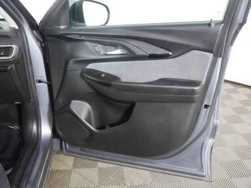 Used 2021 Chevrolet TrailBlazer LS image 22