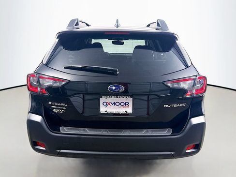 Used 2023 Subaru Outback Premium AWD/4WD image 6