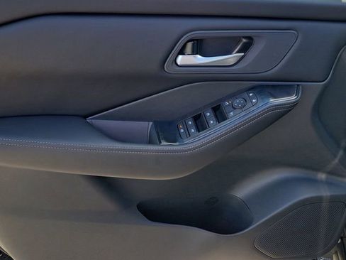 New 2026 Nissan Rogue SV FWD image 7