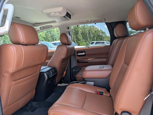 Used 2013 Toyota Sequoia Platinum RWD image 20