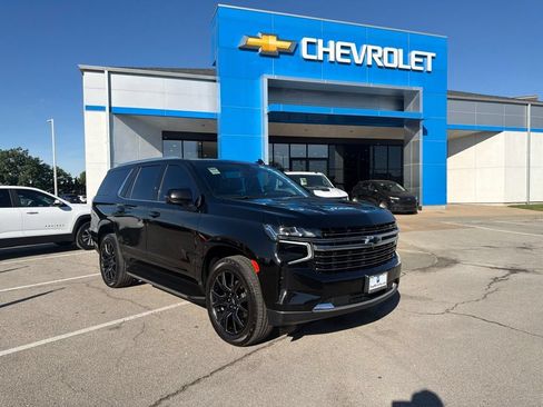 Used 2023 Chevrolet Tahoe LT w/ LT Signature Plus Package AWD/4WD image 1