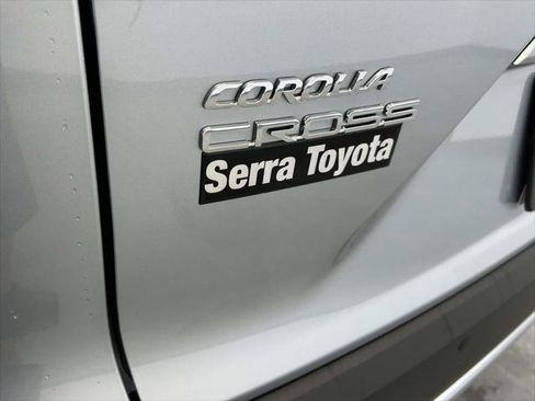 Certified 2023 Toyota Corolla Cross XLE w/ Convenience Package FWD image 10