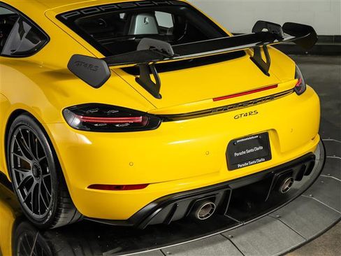 Used 2025 Porsche 718 Cayman GT4 RS RWD image 33