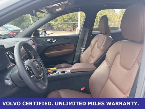 Certified 2024 Volvo XC60 B5 Plus w/ Protection Package Premier image 18