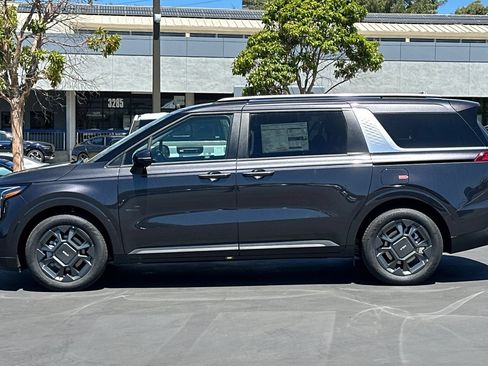 New 2026 Kia Carnival EX FWD image 7