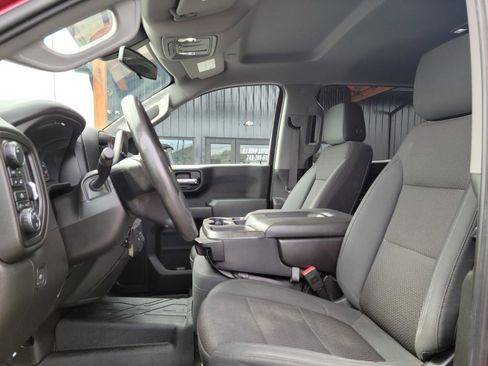 Used 2019 Chevrolet Silverado 1500 Custom w/ Custom Value Package image 14