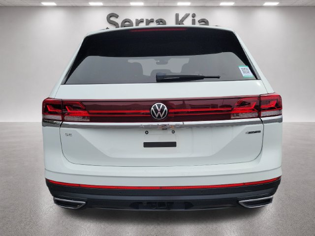 Used 2025 Volkswagen Atlas SE AWD/4WD image 4
