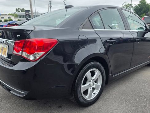 Used 2016 Chevrolet Cruze LT FWD image 5